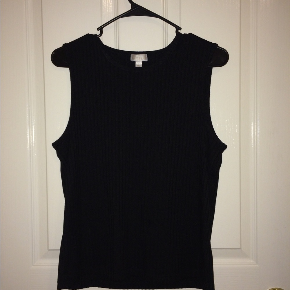 Black tee